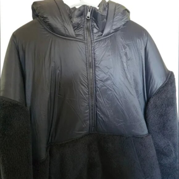 # 400 LOLE Yana Oversized Pullover Hoodie - Picture 4 of 12